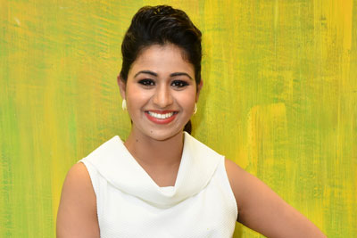 manali-rathod-stills-at-apsara-ice-cream-store